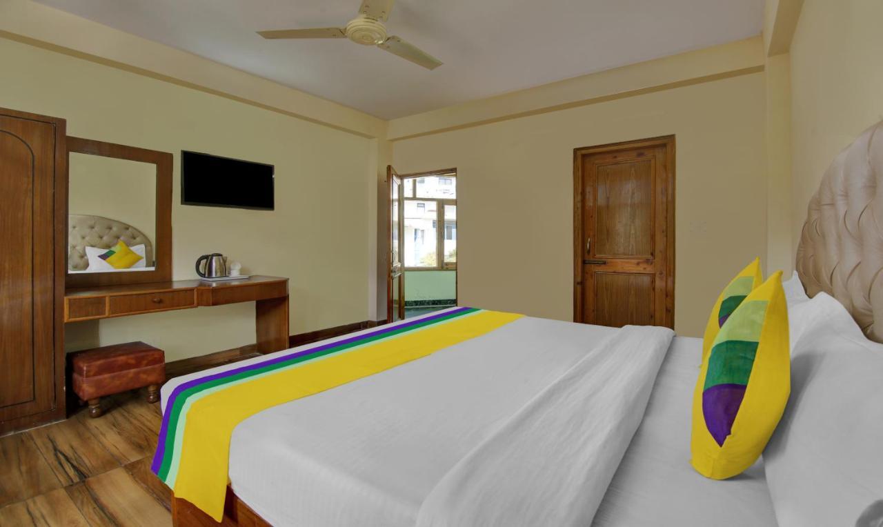 Chichoga Holiday Inn Manāli Eksteriør bilde