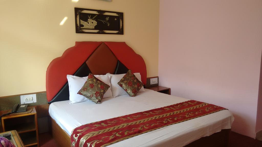 Chichoga Holiday Inn Manāli Rom bilde